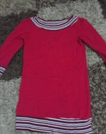 Červený pulover, s