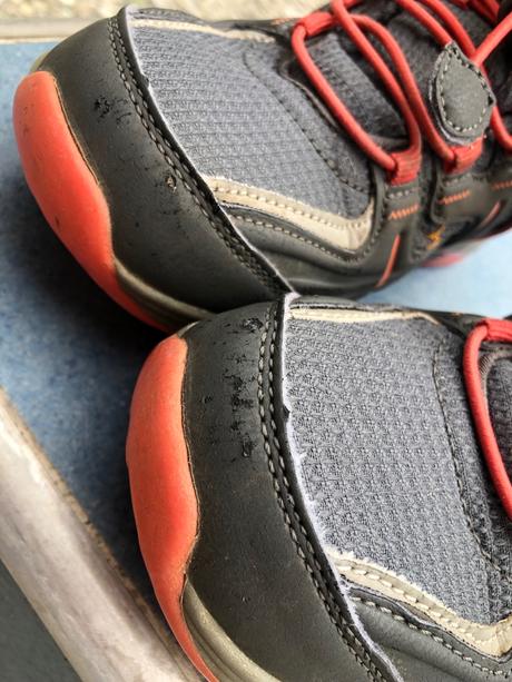 Trekove boty tenisky, umbro,32