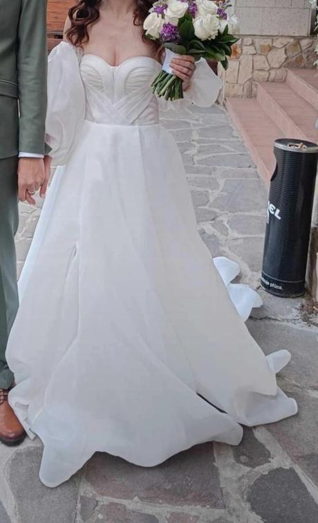 Svadobné šaty s odnímateľnými rukávmi, 34