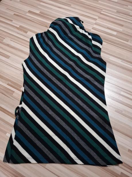 Svetrikova vesta, xs