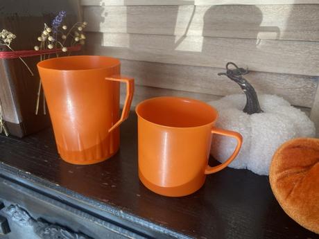 Retro hrnčeky 2 ks ( sada ), 