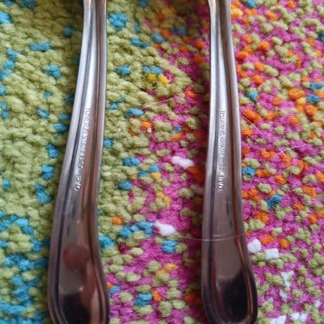 Antikorové príbory/lyžičky/nože/sekáčik, 