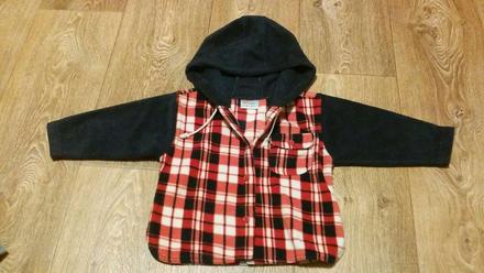 Mikina s kapucňou, 98