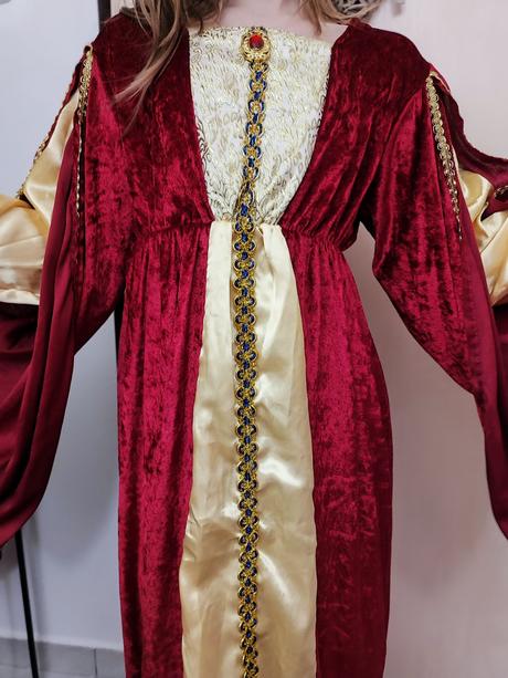 Krásne karnevalové šaty 10/12 rokov, 140