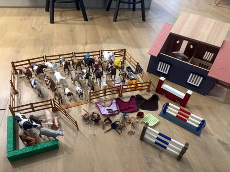 Veľká sada schleich, farma, kone, zvieratá a prísl, 