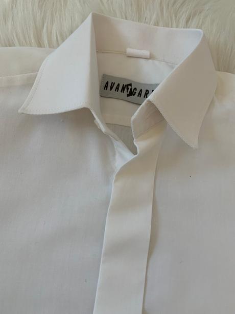 Košela smotanovej farby, 116