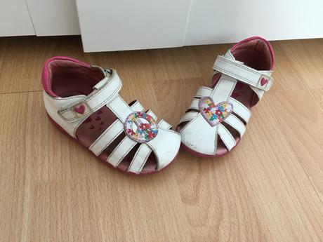 Agatha ruiz de la prada sandálky, 22