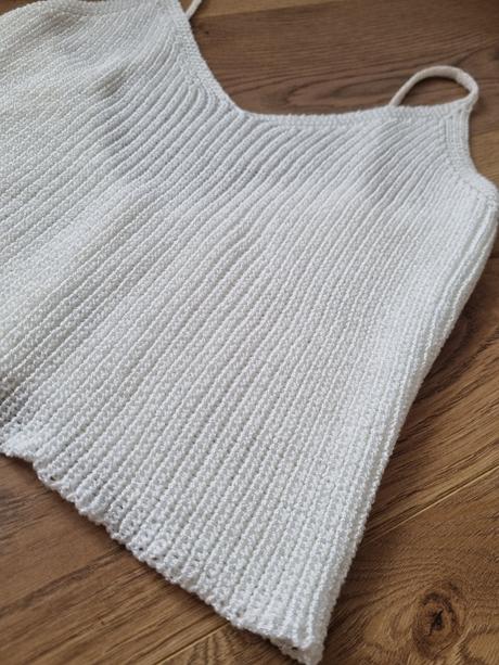 Crop top z pleteniny, 