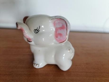 Porcelánový slovník pre šťastie, 