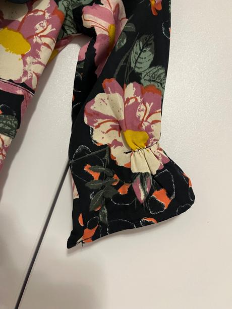 Príležitostný kvetinový overal, 110