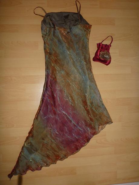 Spoločenské šaty, m