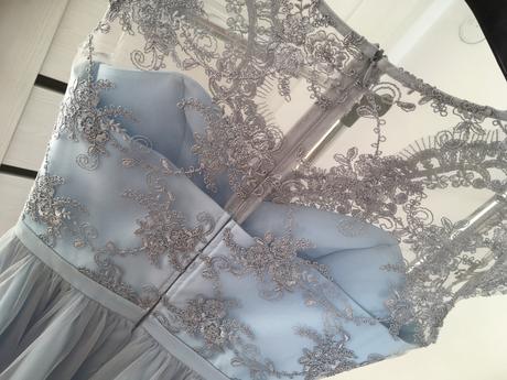 Šaty spoločenské, 38