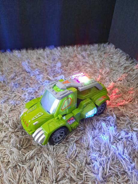 Autičko dino(cena s poštou),