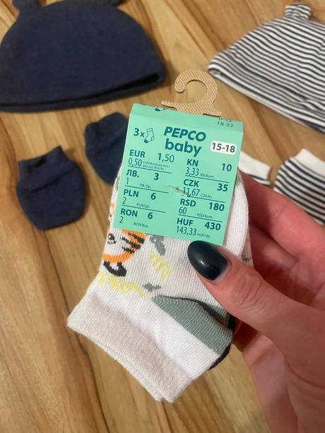Set čiapočka a rukavičky + ponožky, 