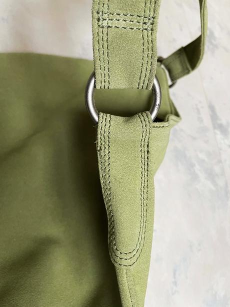 Semišová hobo kabela,