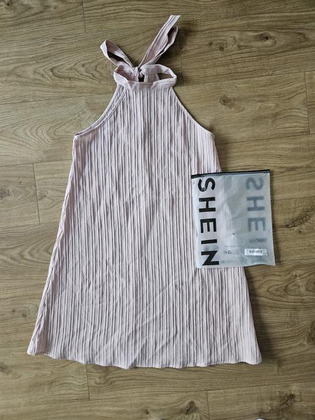 Letné šaty na zaväzovanie okolo krku shein, m