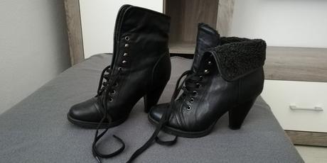 Čižmy a poltopánky v jednom, 38