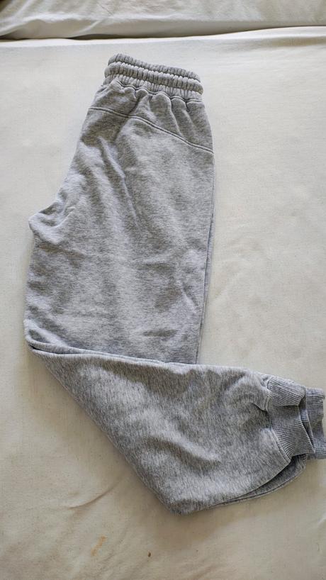 Zateplené tepláky, h&m,140