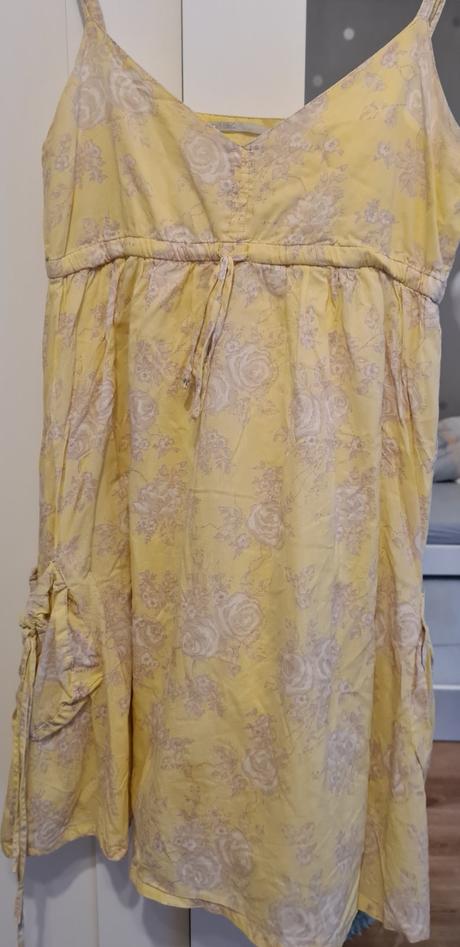 Žlté šaty, s