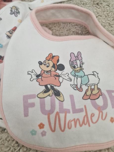 Podbradníky disney, disney