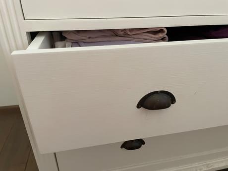 Prebaľovací pult alebo skrinka do detskej izby, 