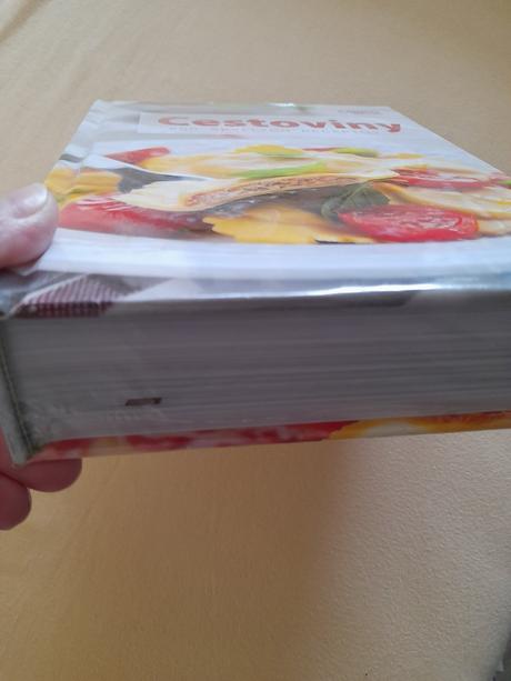 Kniha cestoviny, 250 receptov,