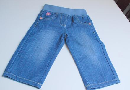 Pekné pohodlné rifle , lupilu,74