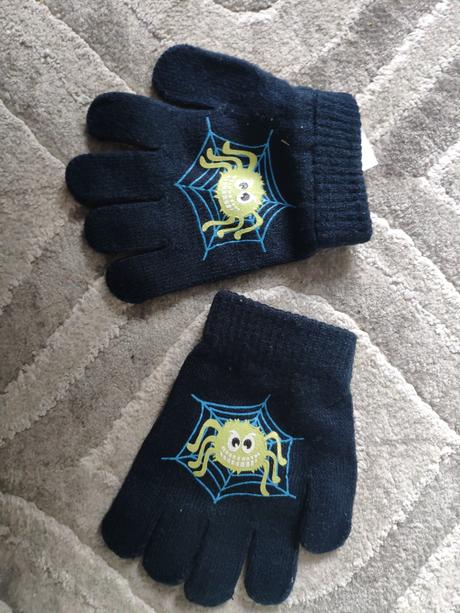 Čiapka s rukavicami, 52