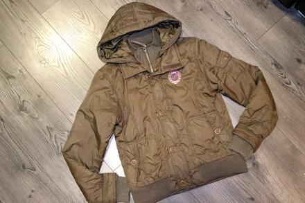 Protest bunda, v. 176, 176