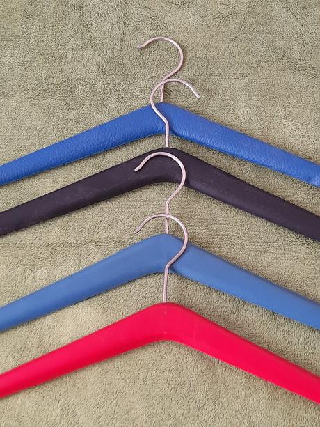 Vešiak ramienko 4 kusy, 