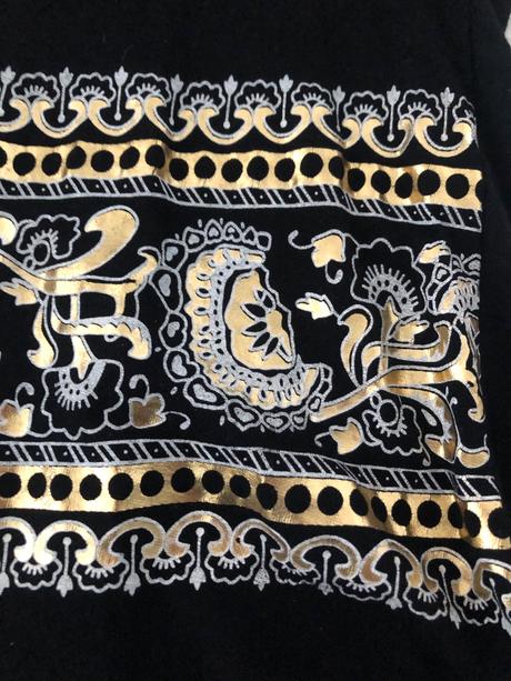 Elegantné predĺžené tričko, s