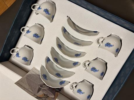 Karlovarský porcelán- nezábudky- čajová sada, 