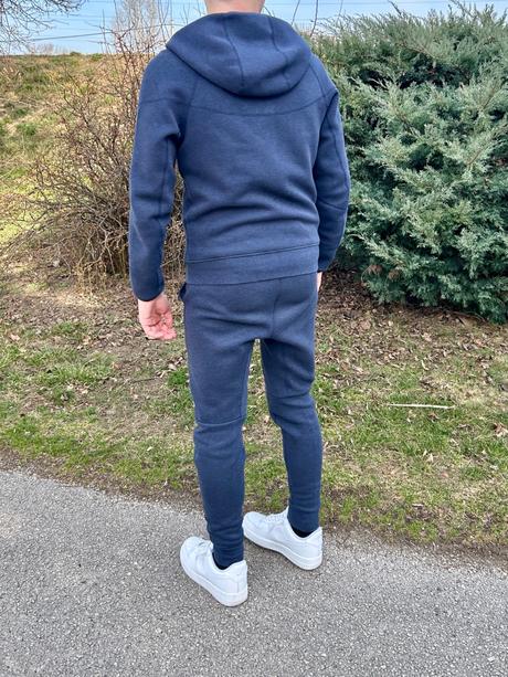 Tech fleece tepláky nike (pc 99,99), nike,s