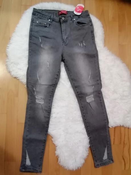 Dámske oblečenie veľkosť s, s