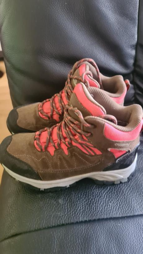 Turistické topánky, 31