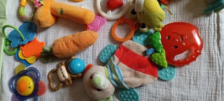 Balík hračiek pre bábätko+ podložka, 