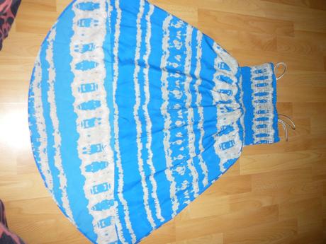 Dievcenske saty-asymetricke, 134