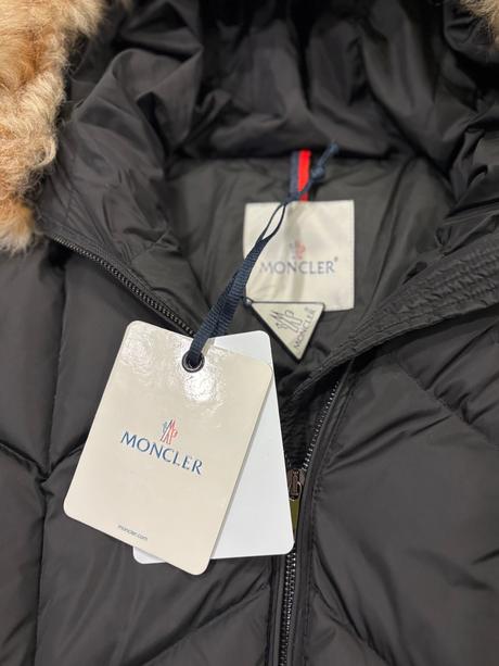 Moncler damska paperová vetrovka s kožušinou, s