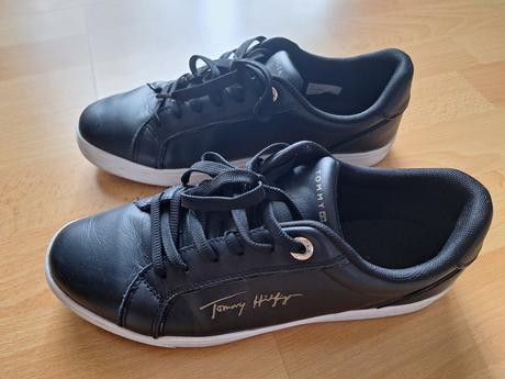 Cierne tenisky 38, tommy hilfiger,38