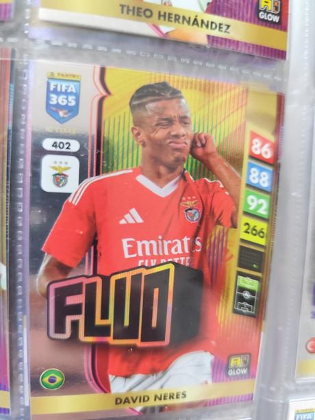 Futbalové kartičky fifa 365 2025 - fluo,