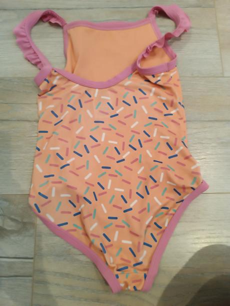 Plavky pre dievčatá, 98