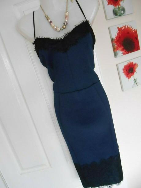 Krasne modre saty, velkost 38, lipsy london,38