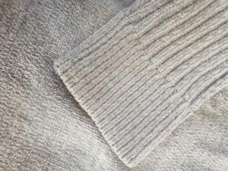 Sveter so stojačikom, l