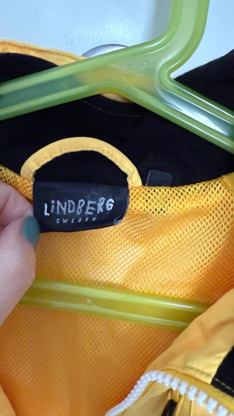 Prechodná funkčná bundicka 130, 134