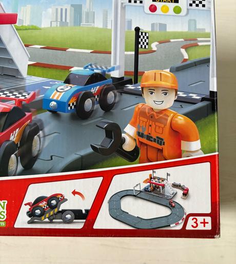 Hape - pretekarska draha so stanicou,