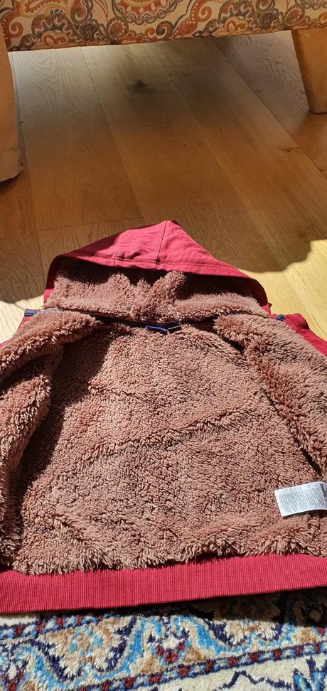 Hruba zateplena mikina, lupilu,110