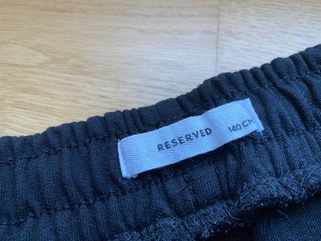 Teplaky v top stave, reserved,140