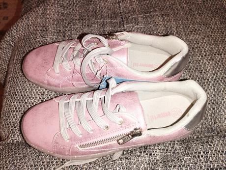 Botasky, pepperts,36