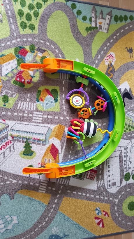 Hrazdicka fisher price aj na cestovanie, 