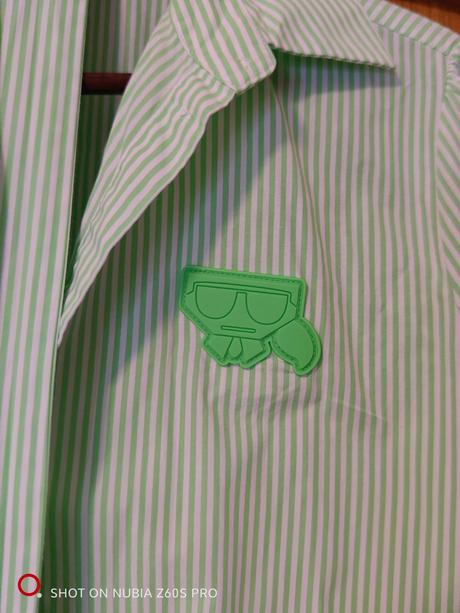 Karl lagerfeld originál úžasné dámske šaty m, m